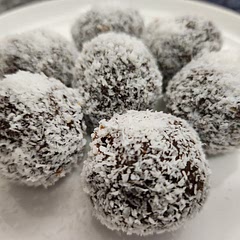 300g dates