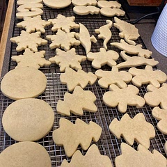 These were super easy to make. Recommended by a friend. I made mine a bit on the thicker side and cooked them at the high end of the time limit. They came out absolutely perfect.