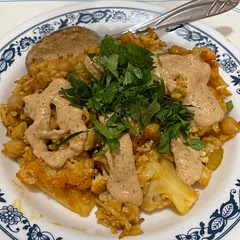 Great, easy recipe, with big portion! 

Needs a side of ranch (not included in recipe). Top with cilantro and even avocado. 

Use full cup of buffalo sauce for necessary flavor. Needs some salt.