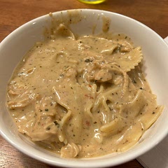 The flavor was great but if you don’t have a tolerance for spice I don’t recommend using the buffalo wild wings Parmesan Garlic sauce.