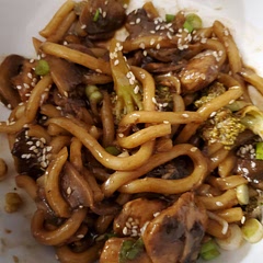 Really great recipe! I used 8 large mushrooms and added about 2 cups of pre-steamed broccoli to make it a one dish meal! Sauce wasn't runny at all! Will be adding this to my recipe binder! 