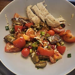 Very tasty salad! I've added some chicken and it became a nice healthy meal