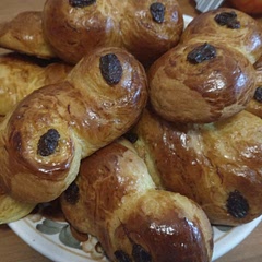 Awesome recipe, turned out really well. Fluffy, not too sweet.