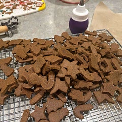 Good recipe for cookies. Make sure all your ingredients are fresh for the best flavor!