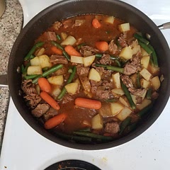 I switched it up a little bit did not use sweet potato and use green beans instead of peas and celery very delicious