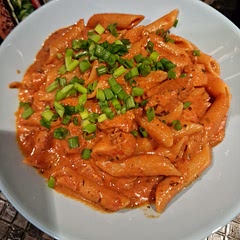 Spicy, creamy, and overall delicious. Cajun seasoning gonna be one of my favourite from now on :) 