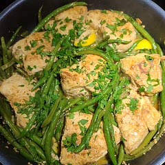 It looks so good I use chicken breast and Texas Pete for the hot sauce 