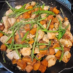 Used way more than 1/2 cup chicken stock I just kept adding some covered until it evaporated then added more, until potatoes fully cooked. 