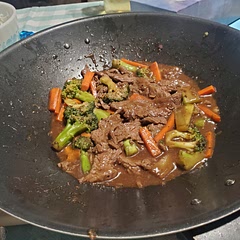 Next time i would add bamboo shoots and maybe mushrooms. It was sooo delicious!