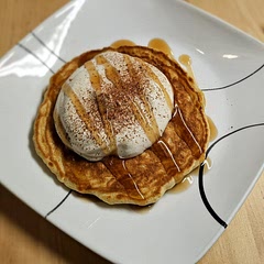 Add vanilla and cinnamon to the mix with vanilla whipped cream and cinnamon on top.