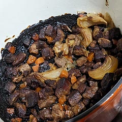 Absolute rubbish recipe, followed the recipe exactly and all the liquid got soaked up, filling ruined and so is my crockpot! 😡
