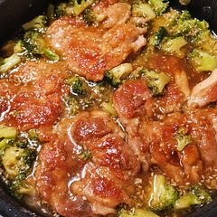 It's perfect for easy and fast lunch/dinner 😍
I didn't cut the chicken tights, and served it with rice, it was very good 👌