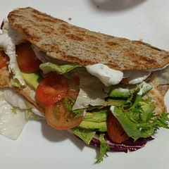 I used fewer condiments, but It's already very tasty and delicious, I loved it.