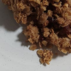 This breakfast is simple to throw together and it gives you time for your morning routine as it bakes. It has just the right amount of sweetness to it, my 3 yo granddaughter loves it.