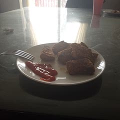 NEW UPDATE!! I just ate one nugget cuz it tastes bad