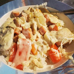 Super easy and tasty added carrots and red peppers 