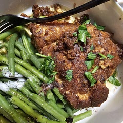 You can't tell from the pic but its perfectly moist & flavorful! Def one of my new favs. For me I thought the lemon was perfect, ended up drizzling the butter sauce all over the chicken & green beans after