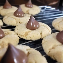 Love this cookies. Never had them before, but we all loved them in our household and will make them again. 