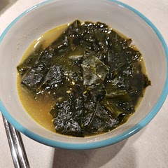 소고기 없이 그냥 미역만 넣고 끓여도 맛있어요