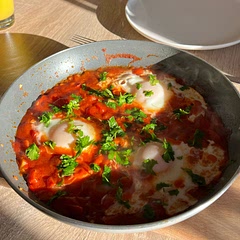 Followed the recipe strictly (except for putting cilantro), it went very well. Delicious and easy-on-the-stomach kind of brunch idea, approx. 30 minutes to make