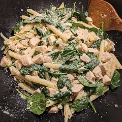 Light and easy to make. I added a pinch of red pepper flakes and a little pasta water. 