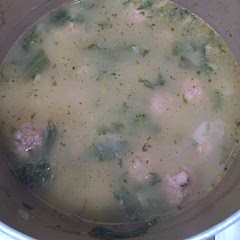 So, so yummy and simple!! I added a tsp of red pepper chili flakes for my Texan hubby and a little Goya adobo with the blue lid. 