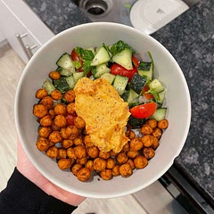 Skipped the olives and quinoa because i don’t have them. I roasted my chickpeas with seasonings (cumin, paprika, cinnamon, salt) instead of serving them raw because OBviously. Served over rice and topped with red pepper hummus.
