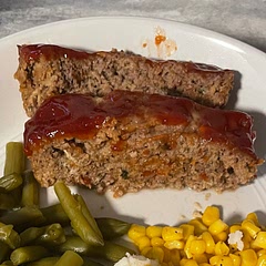 This is THE best meatloaf recipe I’ve found, and I’ve tried a lot. Husband and toddler approved 👌
