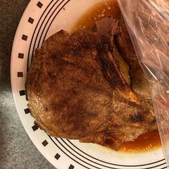 Delicious and flavorful juicy pork chops…..who could ask for more? 
 Not something I would make daily or even weekly…….but I’d DEFINITELY make this for company 😋