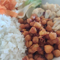I love this simple quick dish. It's great when I have leftover vegetables.  I used gochujang. 