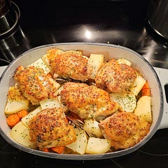 This was soooo good omg! Didn't change anything and it came out delicious. Definitely making again 