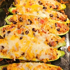 These were delicious and I couldn't even tell that no meat was used! Whole family love them!