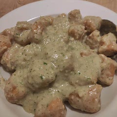 Really easy to make and so tasty! Great that you only need a few ingredients too!