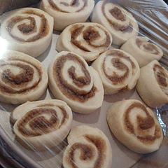 i added about 1/2 cup more of flour and doubled the filling. a sharp knife is a must or else you'll squeeze out all your filling! 