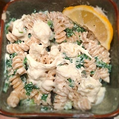 Added mozarella and used up kale I had laying around instead of spinach.