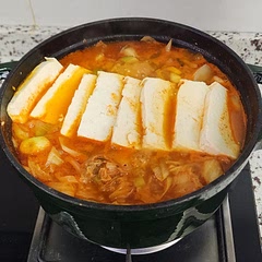 Attempted this dish last night for dinner and it was very easy to make. I did not have enough time to make the anchoviy stock, but I substituted 1 Cup of Water and 3 Cups of Chicken Broth. It turned out excellent. I will be making this dish again. 