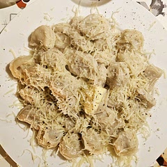 takes me back to my roots in a mouthful! Cheap, quick, tasty and warming on the colder nights 😋