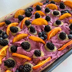 sweet and tart lemon berry poppy cake!