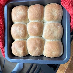 Works well. Second rise 2 hours. 
Cook 175 fan for 25 mins. Then 160 for 5 mins