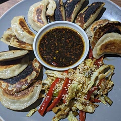 Okay I burnt some of them but still flipping tasty 🥟🥟🥟😋 Just used the recipe for the filling - made less dough (used another recipe I'm familiar with)
