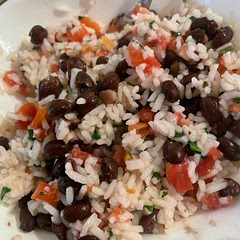 Used Rotel tomatoes and green chilis instead of just green chilis 

Had the rice and chicken for dinner and threw the leftovers in a tortilla for a lunch burrito
