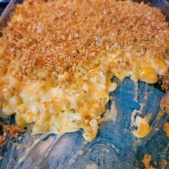I used Gouda and sharp cheddar, very very good! I will be making this again! 