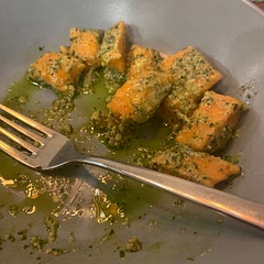Just writing as Im eating. It tastes great. Funny flavour combination between the sweetness of the potato and the sauce. Accidentally made so much I will be eating it the next 2 days. Not complaining tho.