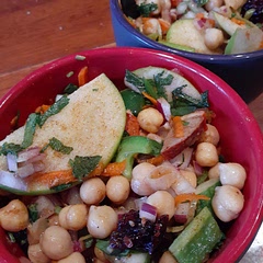 Great mix of tangy, sweet and fresh flavours! We added carrot,  cucumber and tomato to the salad. 
