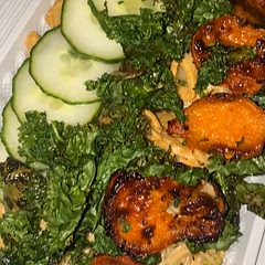 This was so yummy. I would add more spice to the sauce if u like it spicy. I added crushed chilli flakes. Overall is nice and creamy. Wo  up le definitely make it again.