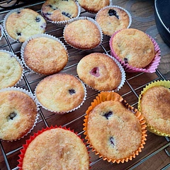 Sprinkled demerara sugar on top - gives it extra special flavour and a bit of crunch like crumble 