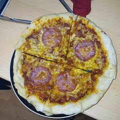 Delicious home made pizza, followed the recipe and worked a treat, as you can see
