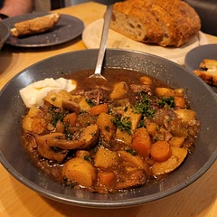 Delicious. I read through the comments before and left out the balsamic altogether and used about 3 tablespoons worcestershire sauce instead. Added mushrooms and deglazed the pan with 250 ml of red wine. Delish!