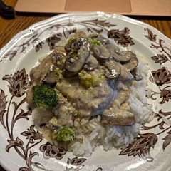 Delicious!  My spinach was bad so I steamed some cut up broccoli instead and added it in during the butter sauté.