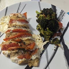 Fresh, juicy! The side of broccoli and tomatoes is refreshing. Will definitely make this again! Pesto tastes soo good.
